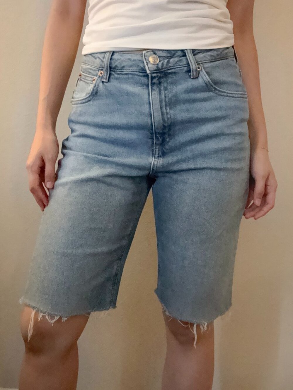 H&M Light Wash Denim Bermuda Jorts Shorts with Frayed Hem